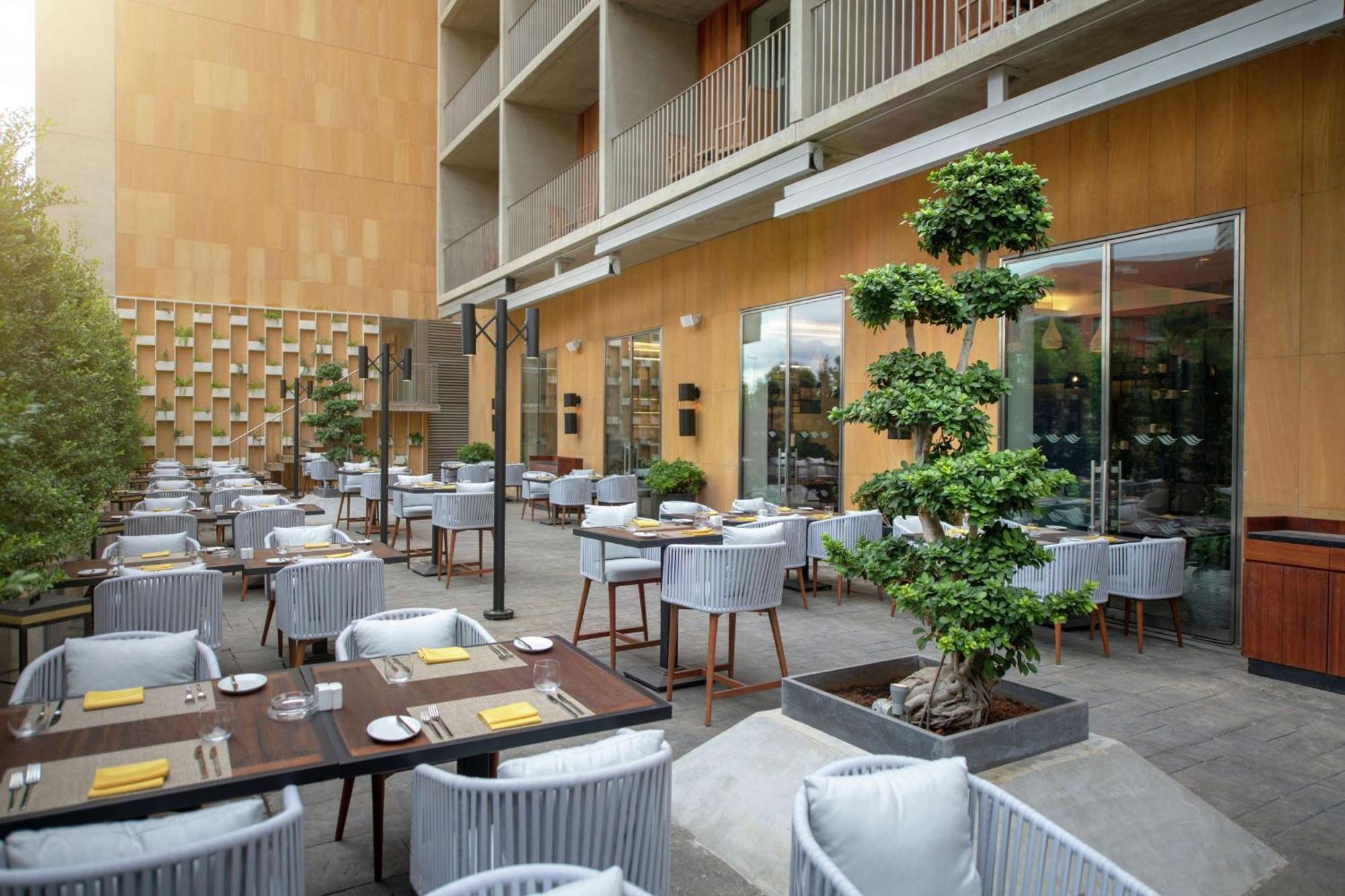 Hilton Beirut Downtown Hotel Exterior photo
